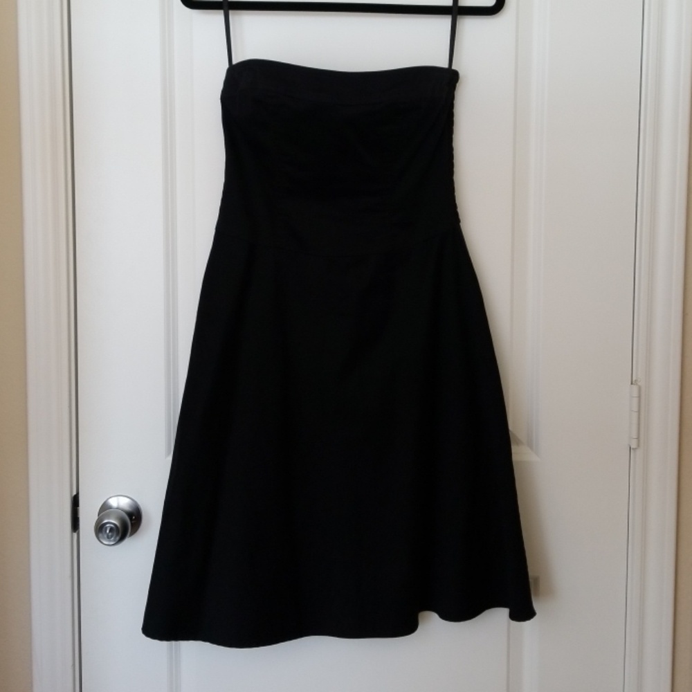 White House Black Market WHBM Strapless Dress